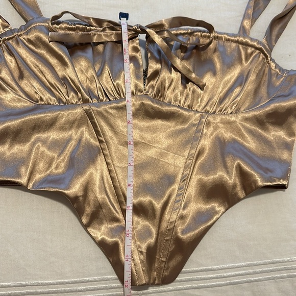 NWOT Bronze/Gold Satin Corset Front Tie Top Size M - Picture 9 of 13